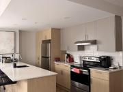 Appartement à Louer 1200 boulevard Pie XI Sud, La Haute...