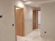 Appartement à louer 120m² à victoria Bouskoura