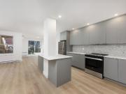 Appartement à Louer 293 Saint Augustin Street, Montréal...