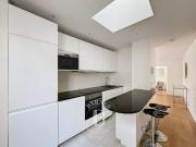Appartement à louer 2 Pièces 51 m2 / 549 sq ft Paris 2...