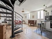 Appartement à louer 2 Pièces 51 m2 / 550 sq ft Bordeaux...