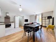 Appartement à louer 2 Pièces 53 m2 / 576 sq ft...