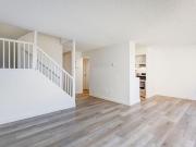 Appartement à Louer 350 Rue Prince Arthur Ouest, Anjou...