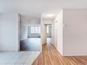 Appartement à Louer 350 Rue Prince Arthur Ouest, Anjou...