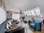 Appartement à louer 3 Pièces 56 m2 / 612 sq ft Paris 3...