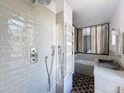 Appartement à louer 3 Pièces 79 m2 / 856 sq ft Paris 5...