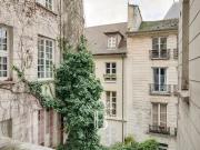 Appartement à louer 3 Pièces 79 m2 / 860 sq ft Paris 3...