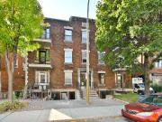 Appartement à Louer 4188 boulevard Décarie, Côte Saint...