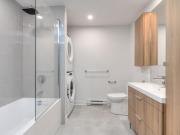 Appartement à Louer 240 Rue Notre Dame O, Anjou Montréal...