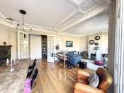 Appartement à louer 4 Pièces 74 m2 / 802 sq ft Paris 3...