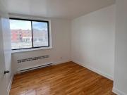 Appartement à Louer 5309 Place Lucy, Côte des...