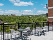 Appartement à Louer 5311 Sherbrooke Ouest, Anjou...