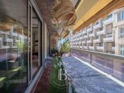 Appartement à louer 5 Pièces 100 m2 / 1076 sq ft...