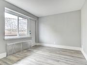 Appartement à Louer 6325 Somerled Avenue, Anjou Montréal...