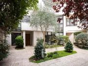 Appartement à louer 6 Pièces 139 m2 / 1498 sq ft Neuilly...