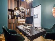 Appartement à louer 6 Pièces 193 m2 / 2077 sq ft Paris...