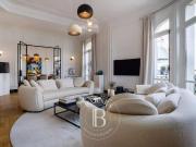 Appartement à louer 6 Pièces 193 m2 / 2077 sq ft Paris... Appartement à louer 6 Pièces 193 m2 / 2077 sq ft Paris...