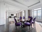 Appartement à louer 6 Pièces 288 m2 / 3106 sq ft Paris... Appartement à louer 6 Pièces 288 m2 / 3106 sq ft Paris...