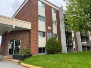 Appartement à Louer 945 Rue des Quatre Saisons,...