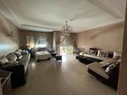 Appartement à louer 98 m² à Temara