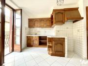 Appartement à louer à Malzieu Ville, Occitanie, 480€