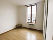 Appartement à louer à Noyon, Hauts de France, 665€