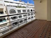 Appartement à louer vide à Racine. Surface totale 200...