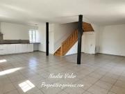 Appartement à Montélimar de 140 m2 avec 4 chambres et un...