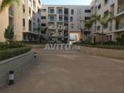 Appartement à vendre 69m² à Victoria Bouskoura