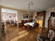 Appartement T5 spacieux avec loggia, cave et stationnement