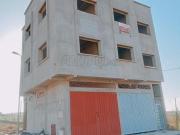 Appartement au deuxième étage avec escalier privé et...