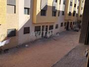 Appartement au sous sol Kahla avec plâtre, 80 mètres,...