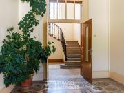 Appartement aux volumes exceptionnels à rénover entièrement