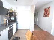 Appartement avec balcon cave et parking