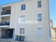Appartement avec balcon et stationnements – Centre ville...