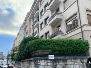 Appartement avec blacon au 2e étage