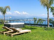 Appartement avec jacuzzi et vue mer à pied du village de...