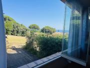 Appartement avec piscine en bord de mer