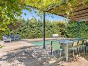 Appartement avec piscine privative et jardin