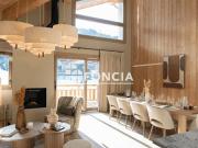 Appartement contemporain avec terrasse et piscine