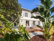 Maison avec jardin et terrasse