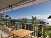 Appartement avec terrasse en bord de mer