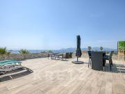 Appartement avec terrasse en bord de mer