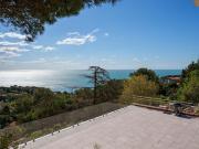 Appartement avec terrasse en bord de mer