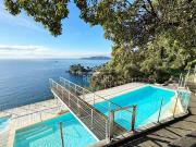 Appartement avec terrasse en bord de mer