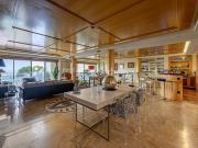 Appartement avec terrasse en bord de mer