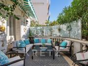 Appartement avec terrasse en bord de mer