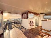 Appartement avec terrasse en bord de mer