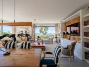 Appartement avec terrasse en bord de mer