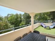 Appartement avec terrasse en bord de mer